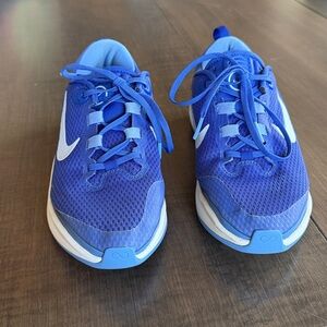 Nike Infinity Flow, Big Kid RunningShoe, Size 5